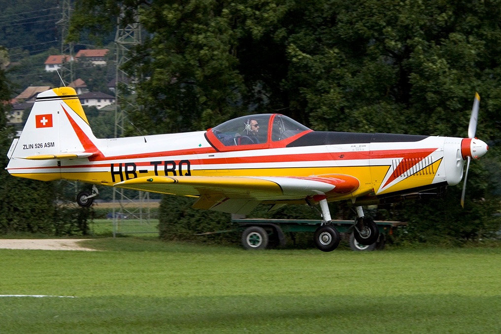 Самолет Zlin Z-526