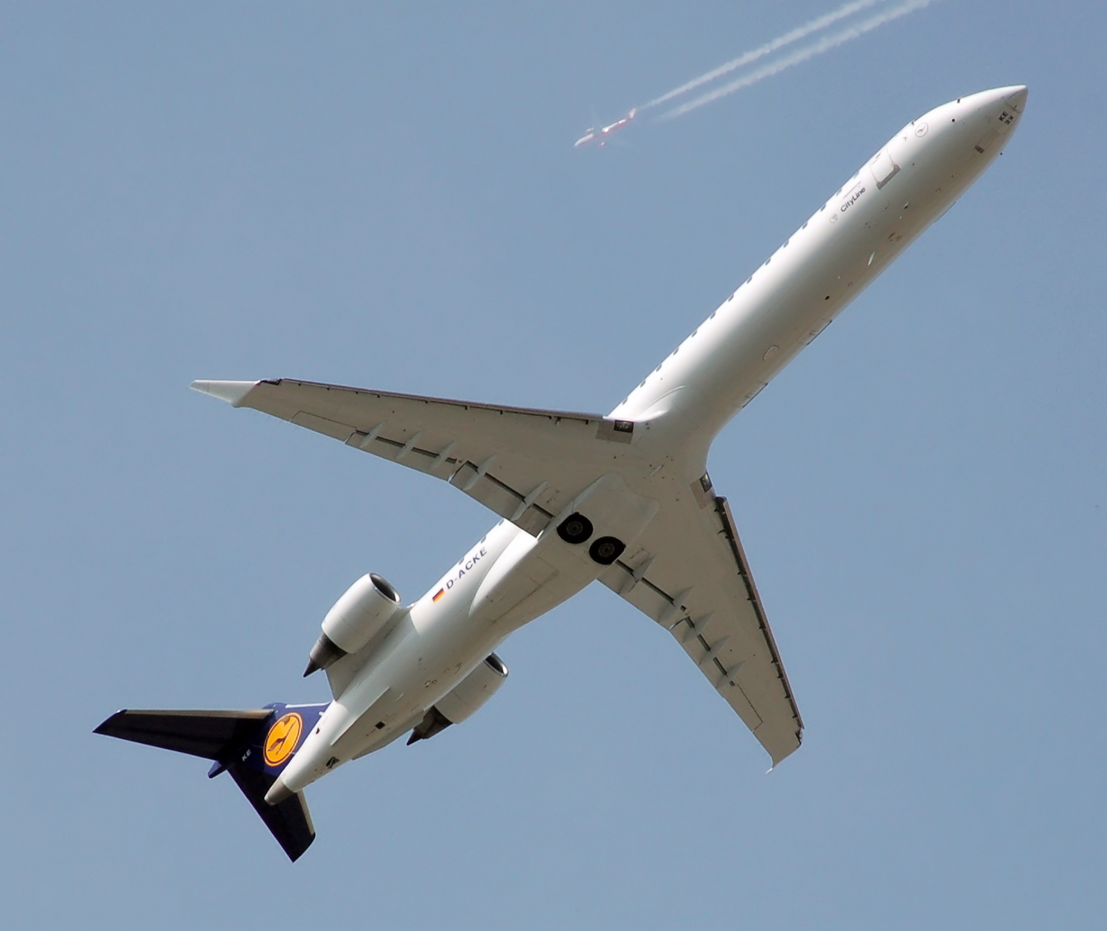 Bombardier CRJ-900LR
