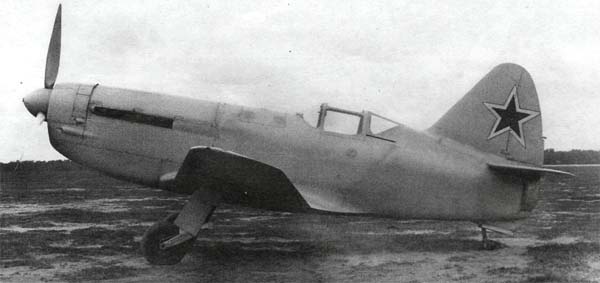 Истребитель МиГ-13