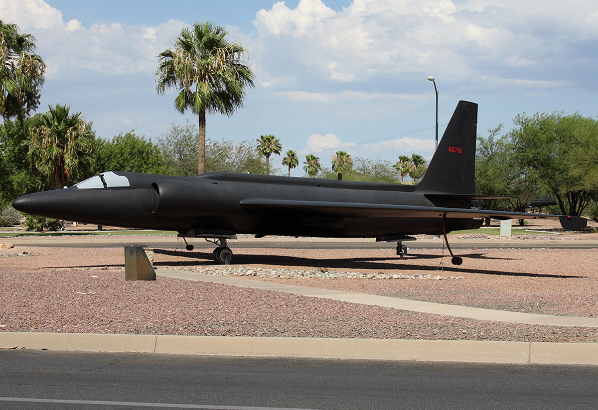 Дальний высотный разведчик Lockheed U-2