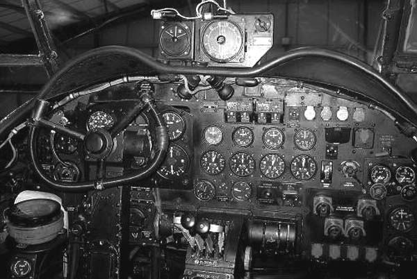 Приборная панель Lancaster Mk.III