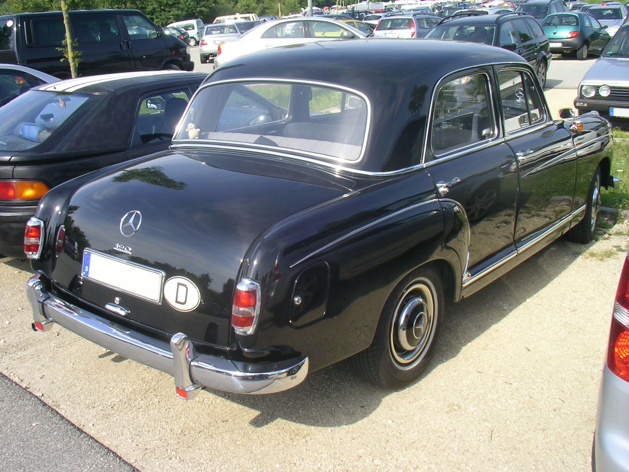 Mercedes-Benz W121
