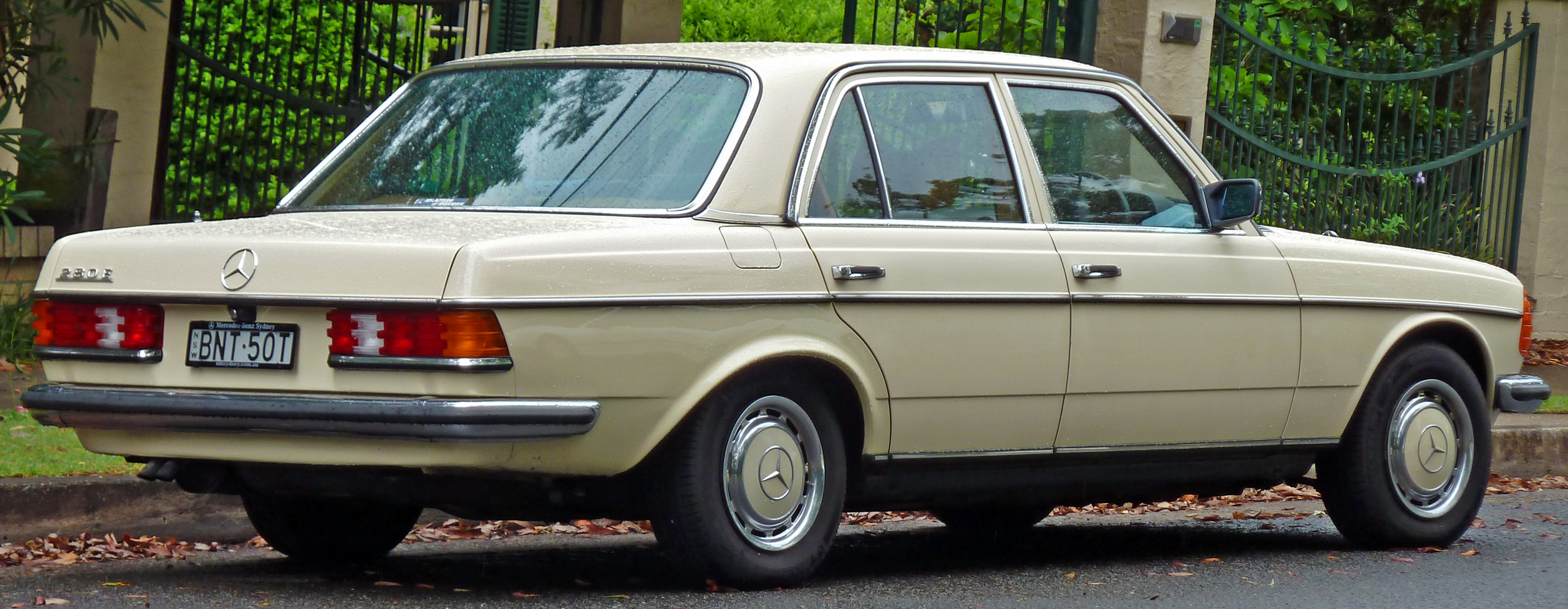 Mercedes-Benz w123