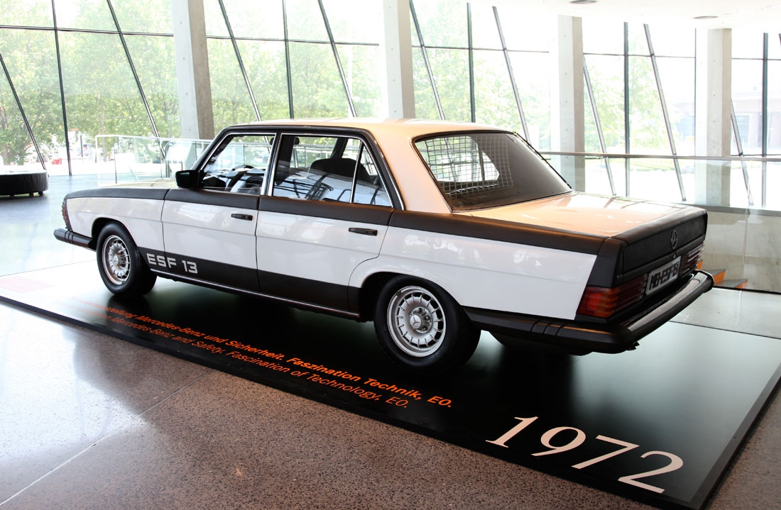 Mercedes-Benz ESF 13