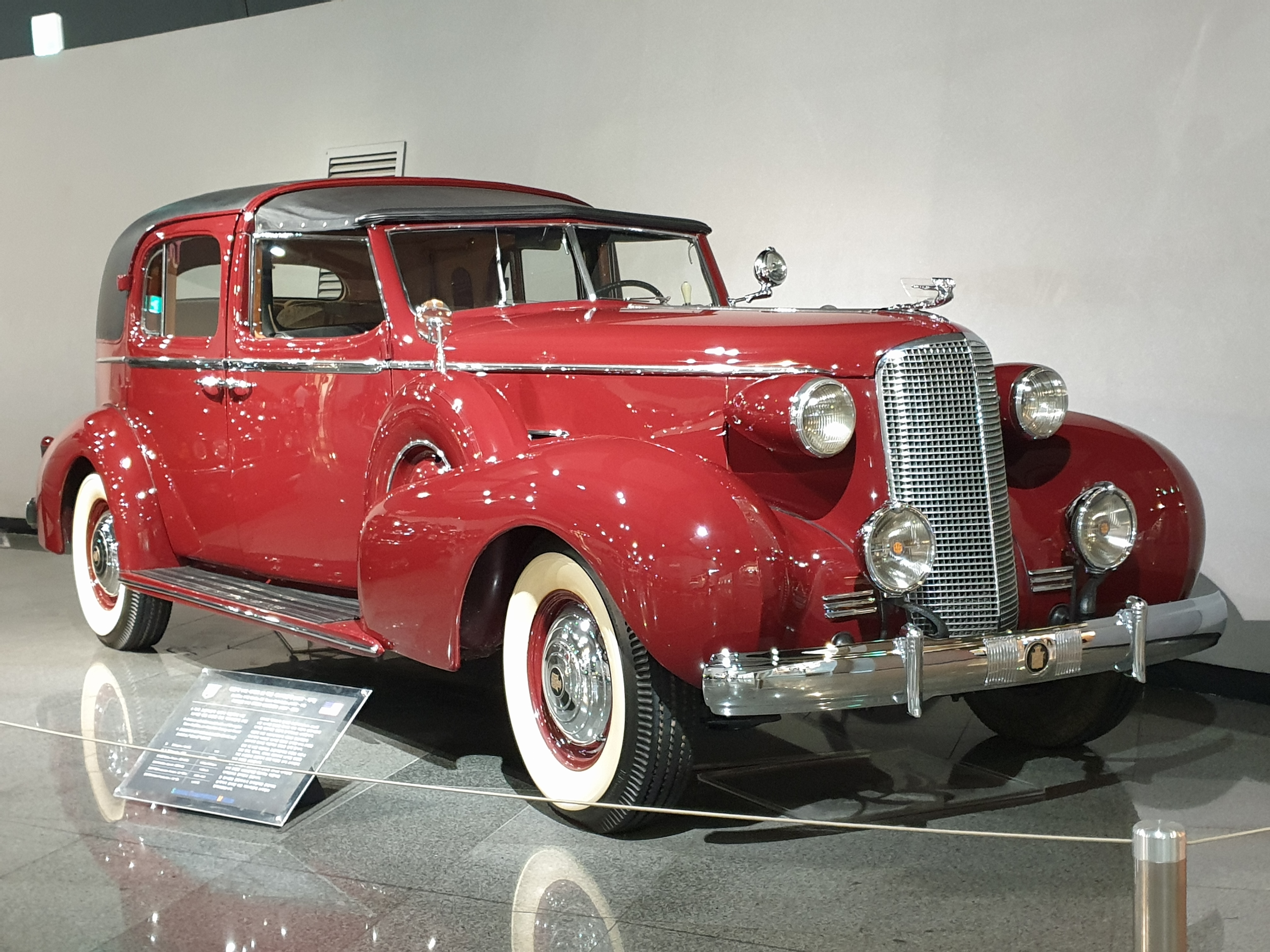 Cadillac V-12 series 80/85