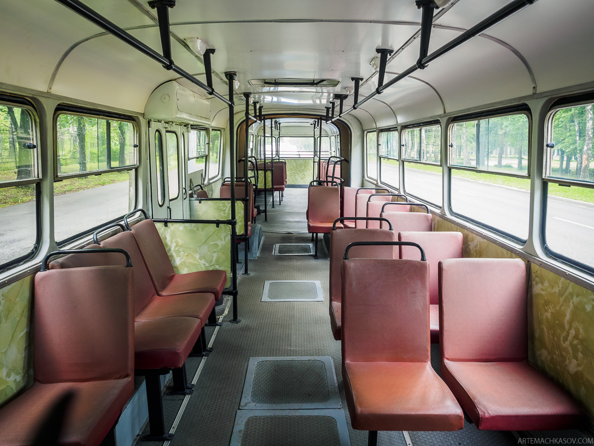 Салон Ikarus-180