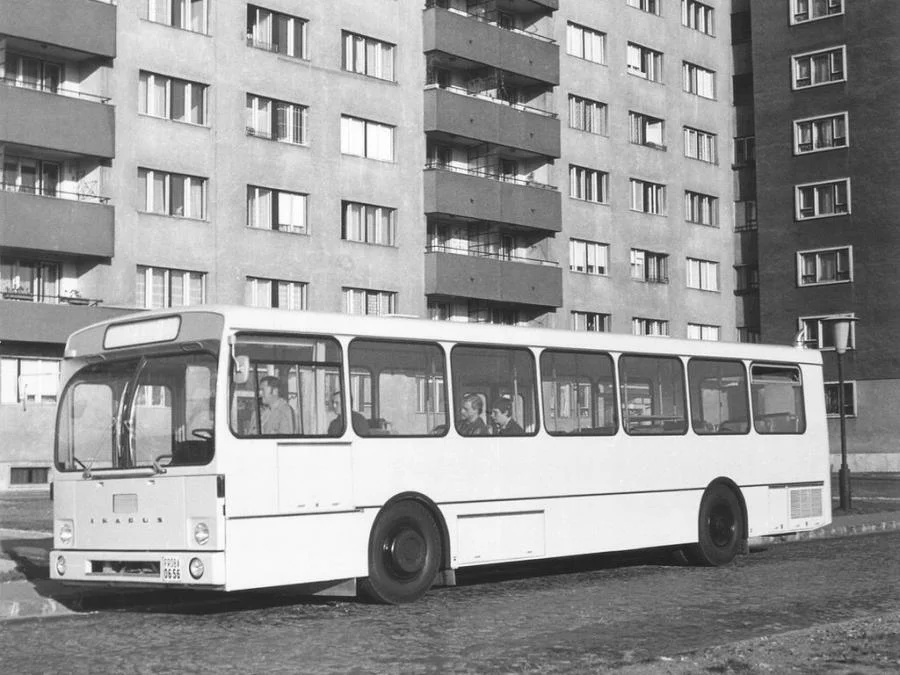 Ikarus-194