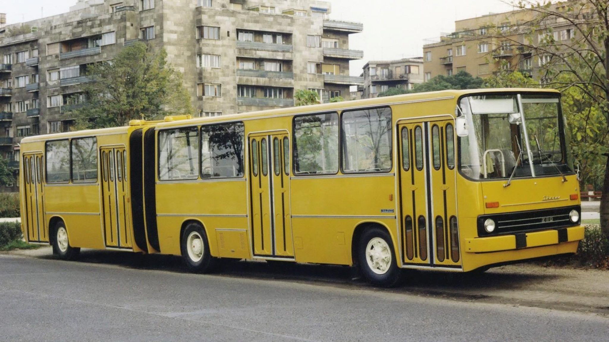 Ikarus-280.33