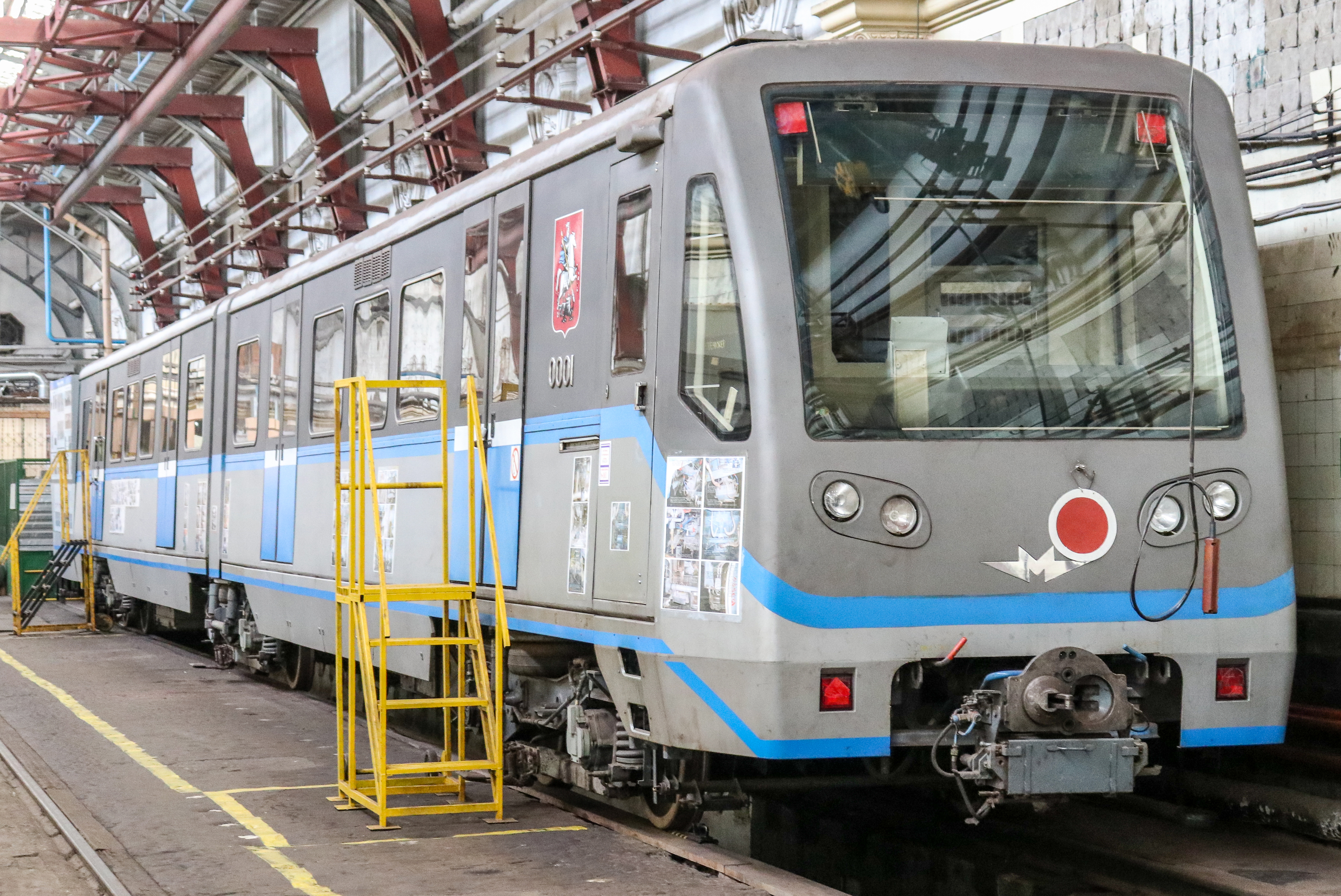 Головной вагон 81-740 № 0001 опытного состава «Скиф»