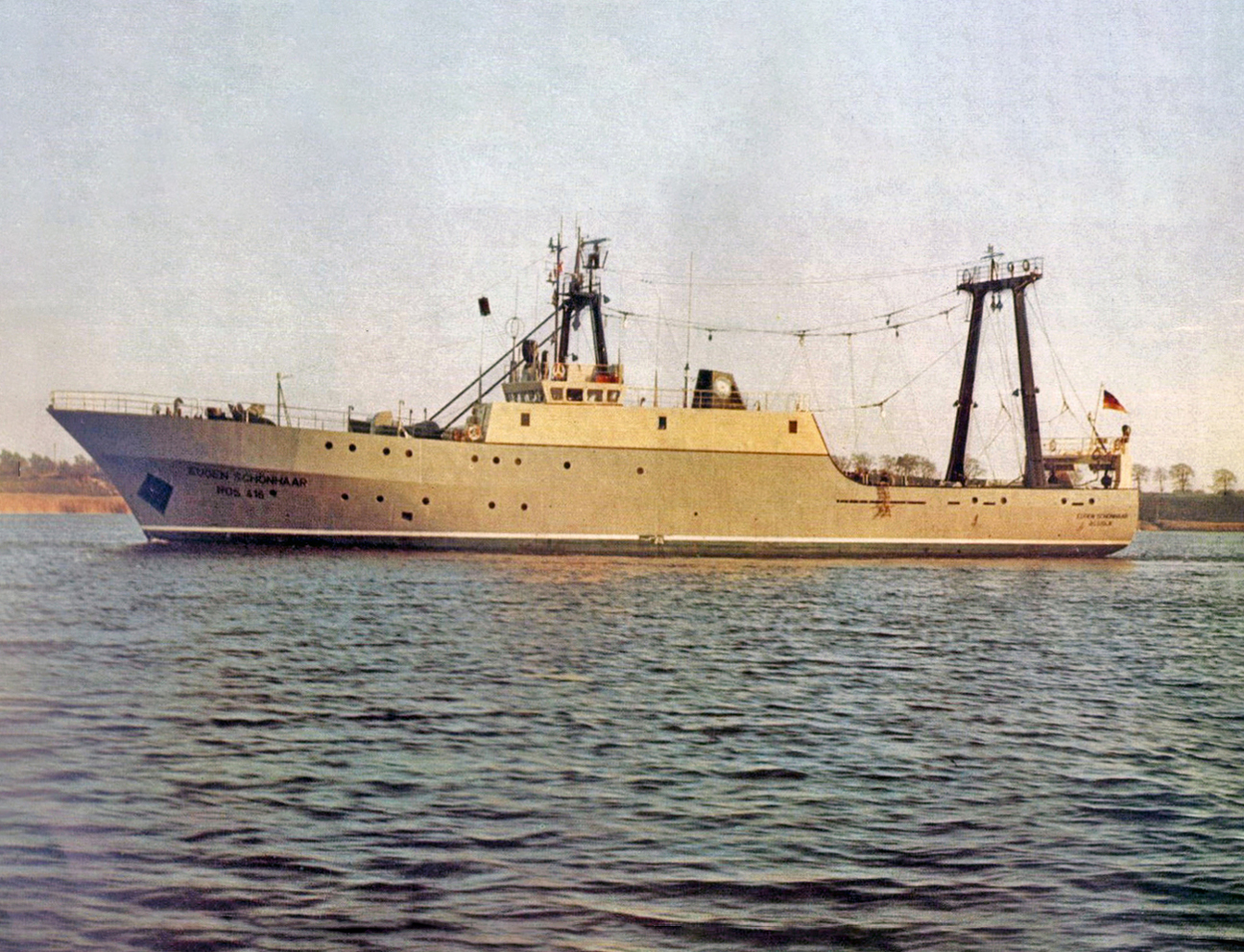 Рыболовный траулер Eugen Schönhaar