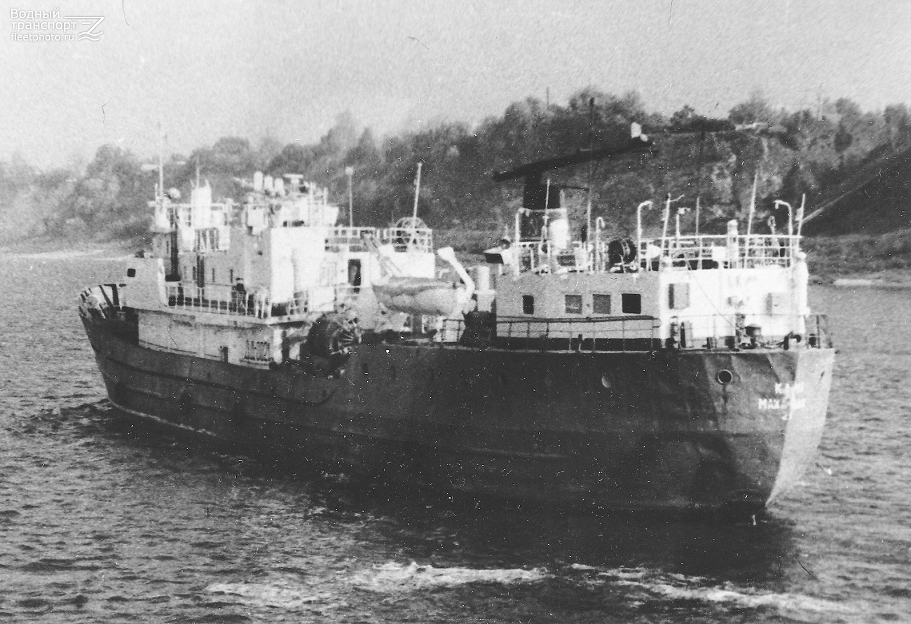 Рыболовное морозильное судно Кама